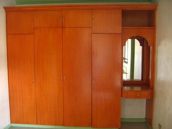Bedroom Storage Cabinets on Condominiums In Manila  Filipino  Condo In Manila  Houses In Manila